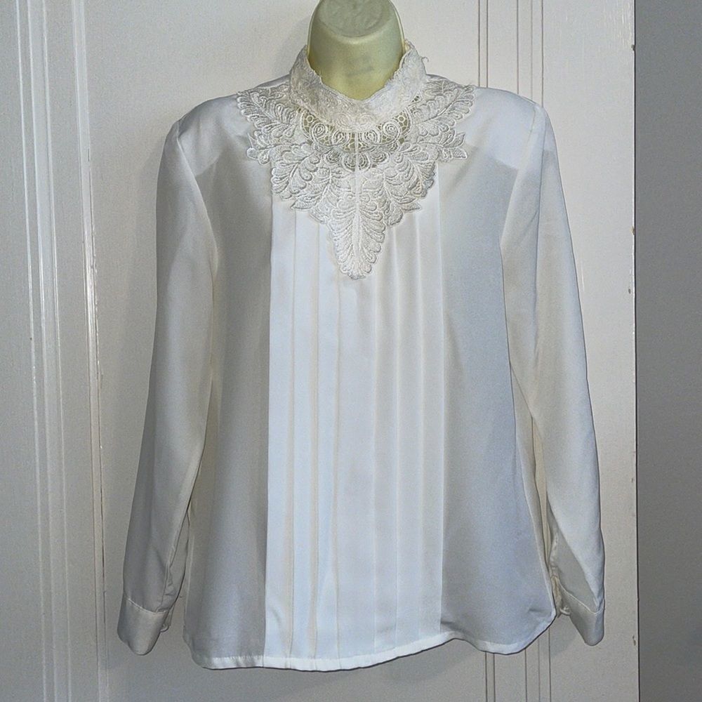 Vtg 80s/90s Liz Baker Essentials‎ white lace bodice high neck polyester blouse